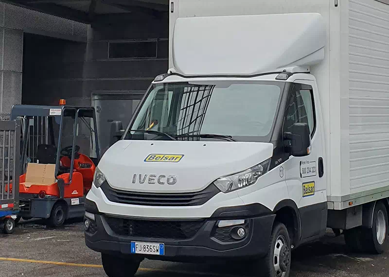 Camion per trasporto apparecchiature scientifiche