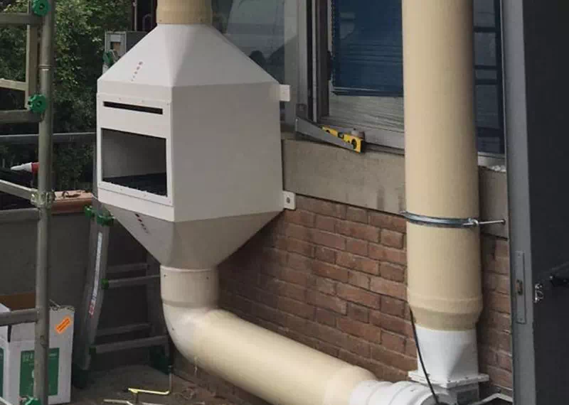 Impianto canalizzato per laboratorio scientifico